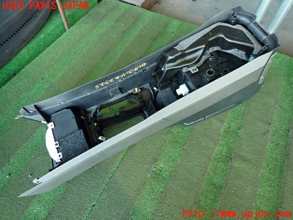 2UPJ-23257540]ハイラックスサーフ(TRN215W)センターコンソール 中古_m0005.jpg