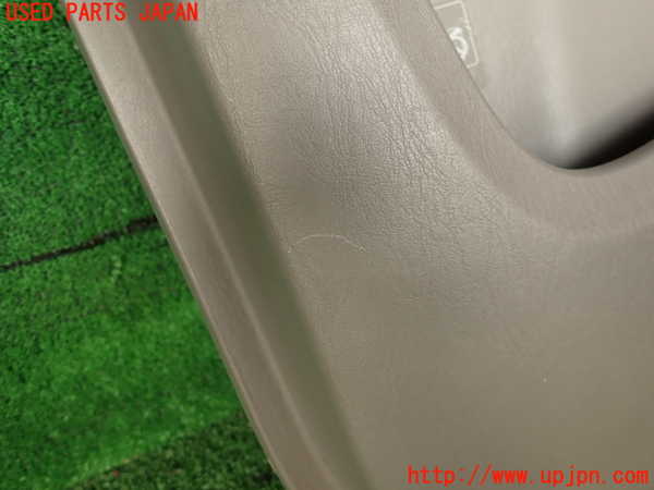 2UPJ-23251264]ハイラックスサーフ(TRN215W)左前ドア内張り 中古_m0002.jpg