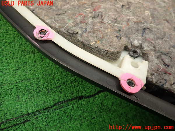 2UPJ-23251294]ハイラックスサーフ(TRN215W)右後ドア内張り 中古_m0005.jpg