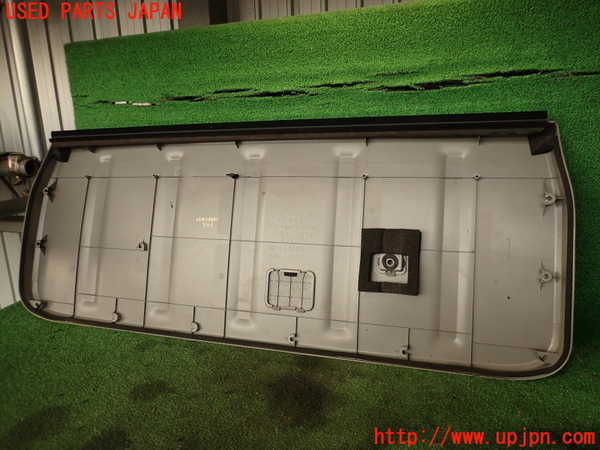 2UPJ-23251578]ハイラックスサーフ(TRN215W)バックドア内張り 中古_m0005.jpg