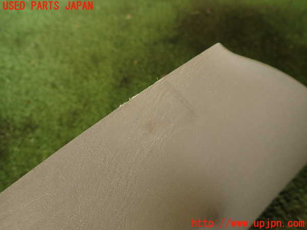 2UPJ-23257655]ハイラックスサーフ(TRN215W)右フロントピラートリム 中古_m0004.jpg