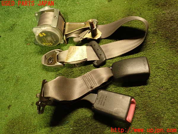 2UPJ-23257185]ハイラックスサーフ(TRN215W)左2列目シートベルト 中古_m0001.jpg