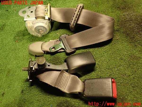 2UPJ-23257185]ハイラックスサーフ(TRN215W)左2列目シートベルト 中古_m0002.jpg
