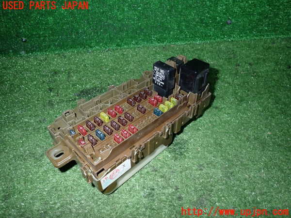 2UPJ-23266741]シビック(EK4型)ヒューズボックス1 中古_m0001.jpg