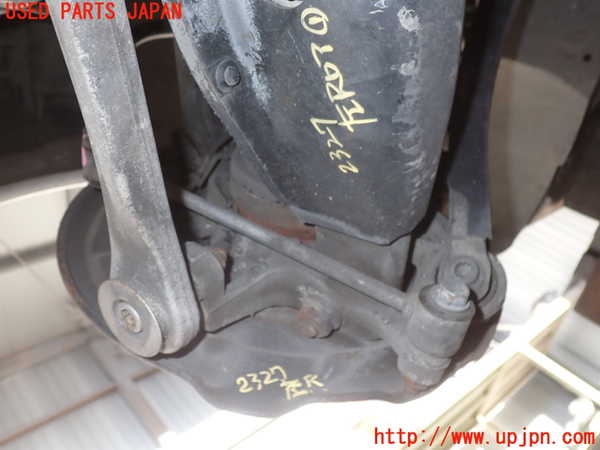 2UPJ-23274305]ベンツ SL350(230467)(R230)左リアナックルハブ 中古_m0001.jpg