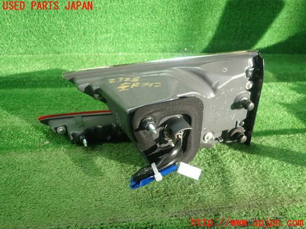 1UPJ-23281552]レクサス・RC350(GSC10)左リアフィニッシャー 中古_m0002.jpg