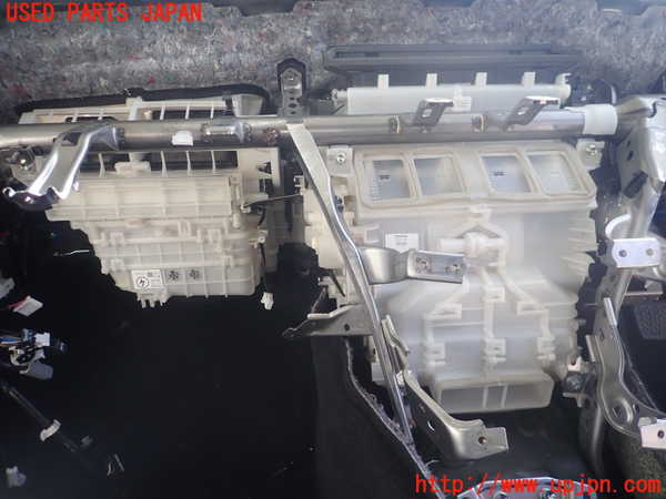 5UPJ-23286081]レクサス・RC350(GSC10)エバポレーター1 ジャンク部品取り_m0001.jpg