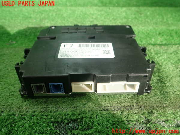 5UPJ-23286147]レクサス・RC350(GSC10)コンピューター2 (TRANSCEIVER TELEMATICS 86741-48051) 中古_m0001.jpg