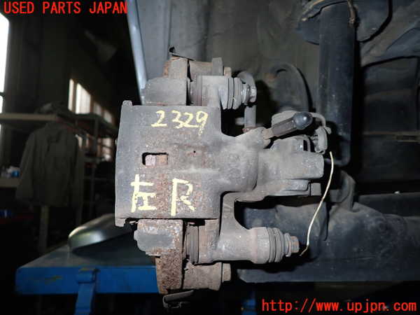 5UPJ-23294095]スターレット(EP91)左リアキャリパー 中古_m0001.jpg