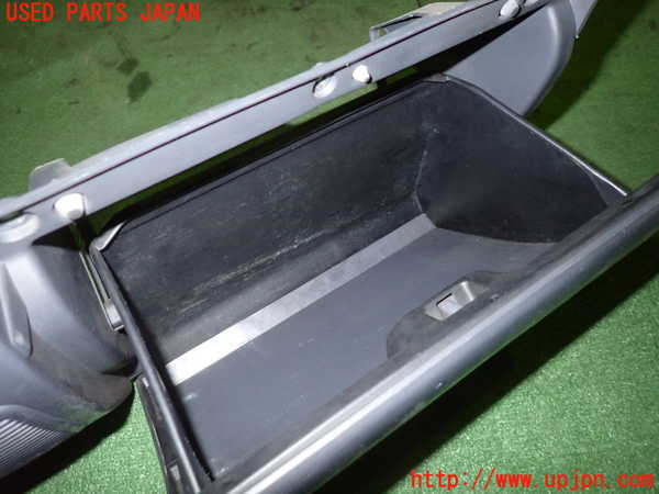 5UPJ-23297516]スターレット(EP91)グローブボックス1 中古_m0005.jpg