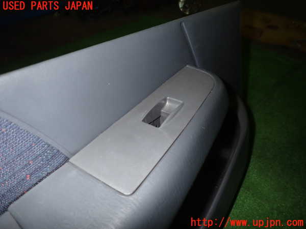 1UPJ-23291264]スターレット(EP91)左ドア内張り 中古_m0002.jpg