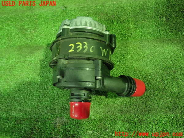 5UPJ-23302110]BMW M240i クーペ(2G30 F22)ウォーターポンプ 中古_m0001.jpg