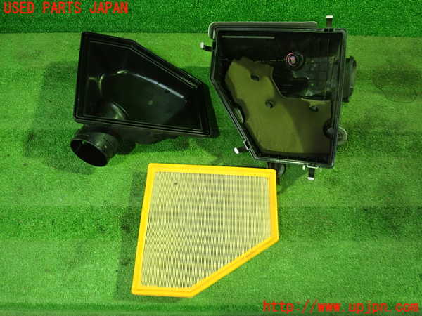 1UPJ-23302560]BMW M240i クーペ(2G30 F22)エアクリーナーボックス 中古_m0004.jpg