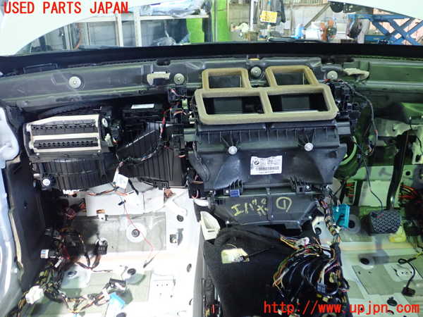 1UPJ-23306081]BMW M240i クーペ(2G30 F22)エバポレーター1 中古_m0001.jpg