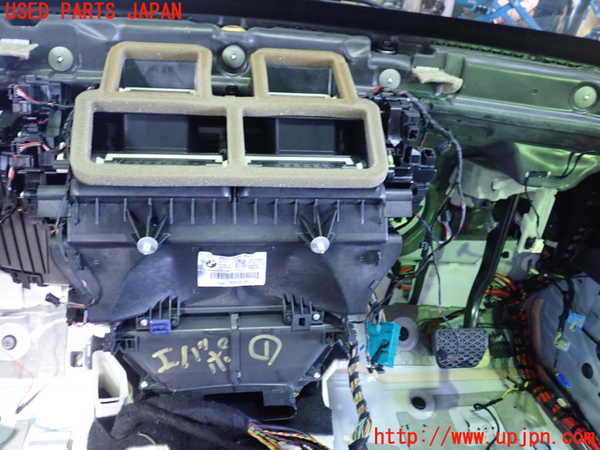 1UPJ-23306081]BMW M240i クーペ(2G30 F22)エバポレーター1 中古_m0002.jpg