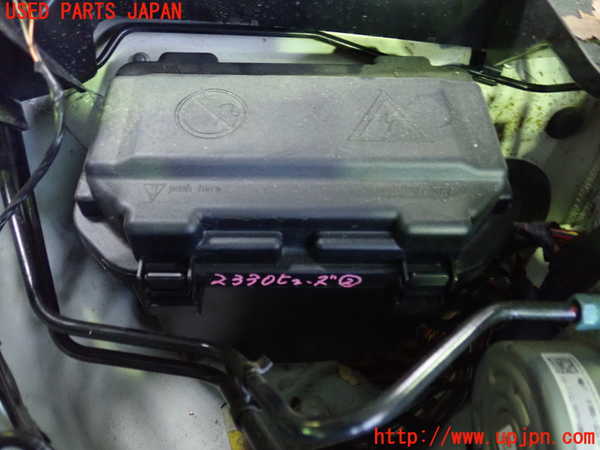1UPJ-23306742]BMW M240i クーペ(2G30 F22)ヒューズボックス2 中古_m0001.jpg