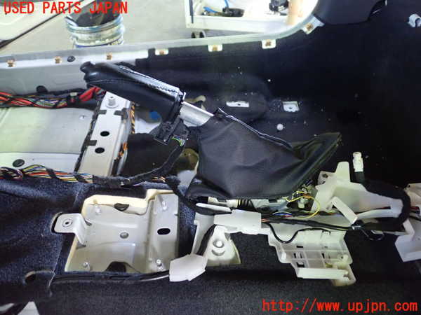 1UPJ-23307550]BMW M240i クーペ(2G30 F22)サイドブレーキレバー 中古_m0001.jpg