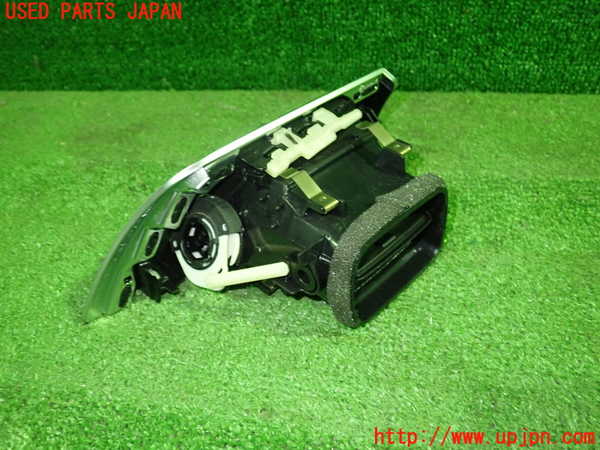 1UPJ-23307527]BMW M240i クーペ(2G30 F22)エアコン吹き出し口2 (左) 中古_m0003.jpg