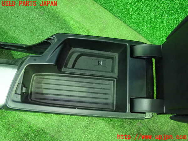 1UPJ-23307540]BMW M240i クーペ(2G30 F22)センターコンソール 中古_m0002.jpg