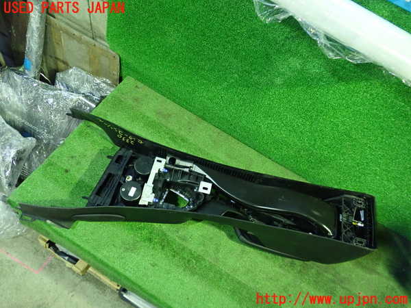 1UPJ-23307540]BMW M240i クーペ(2G30 F22)センターコンソール 中古_m0005.jpg