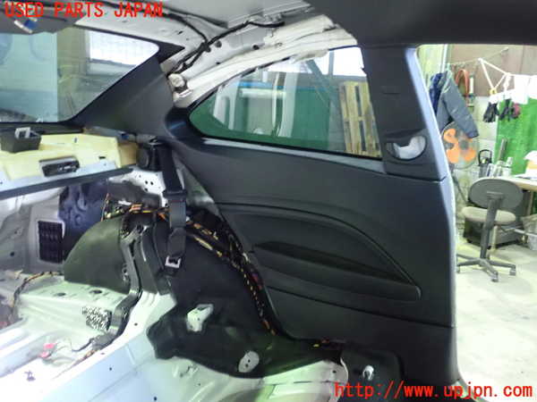 1UPJ-23307680]BMW M240i クーペ(2G30 F22)左リアピラートリム 中古_m0001.jpg