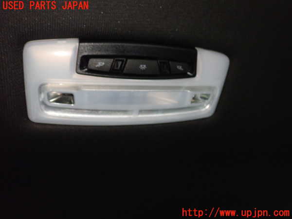 1UPJ-23306412]BMW M240i クーペ(2G30 F22)ルームランプ2 (２列目)  中古_m0001.jpg