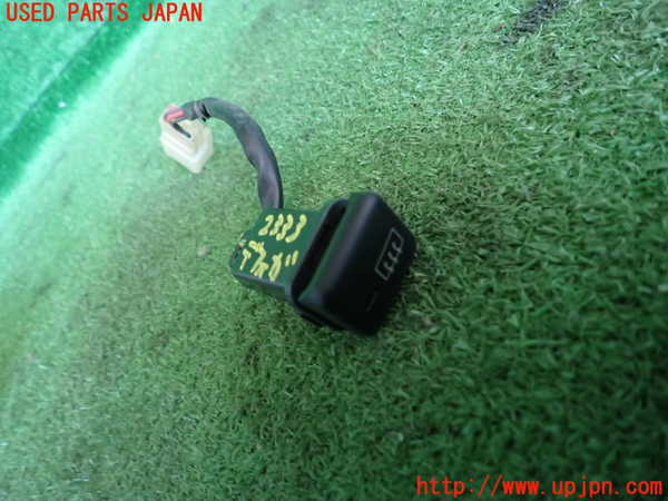 5UPJ-23336300]カプチーノ(EA11R)デフォッガースイッチ 中古_m0001.jpg