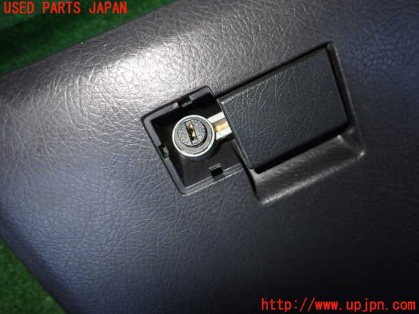 2UPJ-23337516]カプチーノ(EA11R)グローブボックス1 中古_m0002.jpg