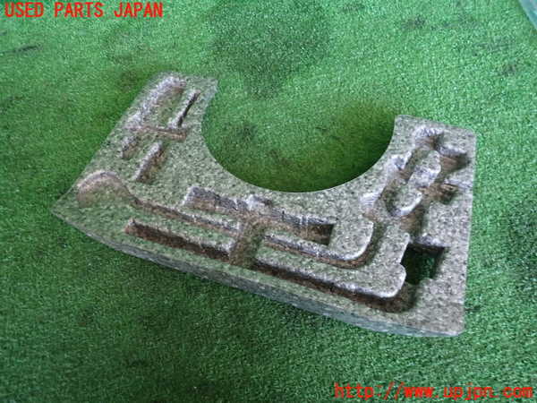 5UPJ-23337771]カプチーノ(EA11R)ラゲッジトレイ1 中古_m0001.jpg