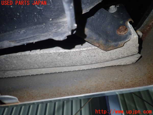 1UPJ-23351614]センチュリー(GZG50)リアバンパーホースメント 中古_m0003.jpg