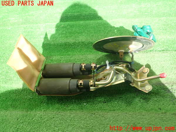 1UPJ-23352510]センチュリー(GZG50)燃料ポンプ 中古_m0001.jpg