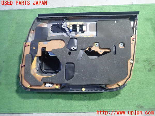 1UPJ-23351264]センチュリー(GZG50)左前ドア内張り 中古_m0003.jpg
