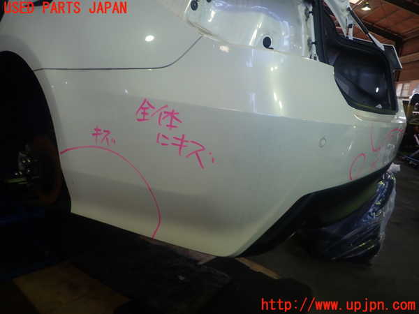 1UPJ-23361610]クラウン ハイブリッド(AZSH20)リアバンパー 中古_m0003.jpg