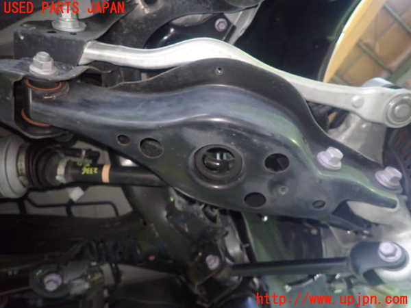 5UPJ-23365200]クラウン ハイブリッド(AZSH20)右リアロアアーム1 中古_m0002.jpg