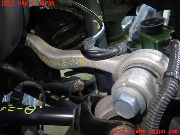 5UPJ-23365157]クラウン ハイブリッド(AZSH20)左リアアッパーアーム2 中古_m0001.jpg