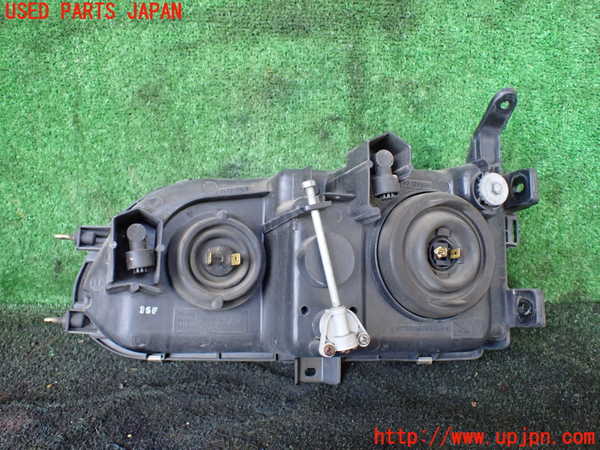 1UPJ-23371130]デリカ スペースギア(PD6W)右ヘッドライト ハロゲン 中古_m0003.jpg