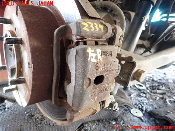 5UPJ-23374095]デリカ スペースギア(PD6W)左リアキャリパー 中古_m0001.jpg