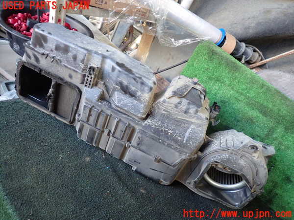 1UPJ-23376082]デリカ スペースギア(PD6W)エバポレーター2 中古_m0002.jpg