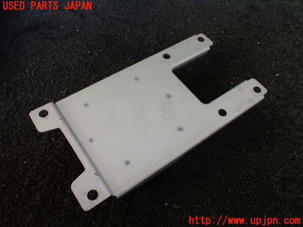 5UPJ-23376145]デリカ スペースギア(PD6W)エアバッグコンピューター 中古_m0003.jpg