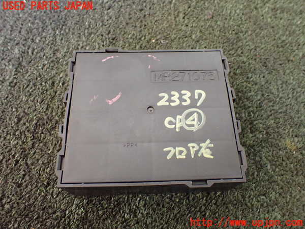 5UPJ-23376149]デリカ スペースギア(PD6W)コンピューター4 MR271075 中古_m0001.jpg