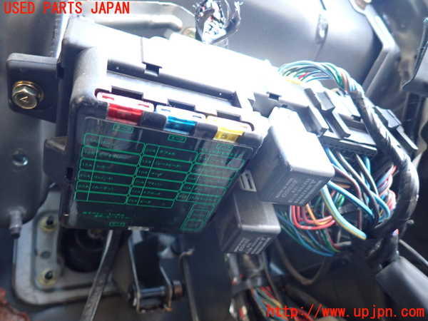 5UPJ-23376741]デリカ スペースギア(PD6W)ヒューズボックス1 中古_m0002.jpg
