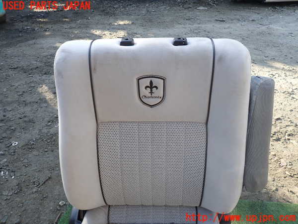 5UPJ-23377035]デリカ スペースギア(PD6W)運転席シート 中古_m0002.jpg