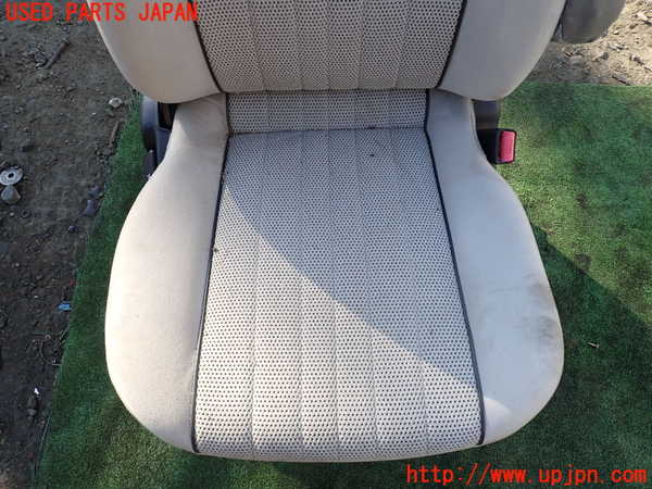 5UPJ-23377035]デリカ スペースギア(PD6W)運転席シート 中古_m0003.jpg