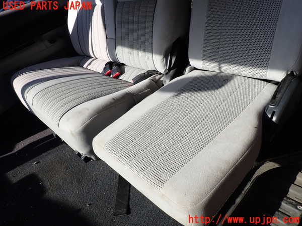 5UPJ-23377125]デリカ スペースギア(PD6W)2列目シート 中古_m0004.jpg