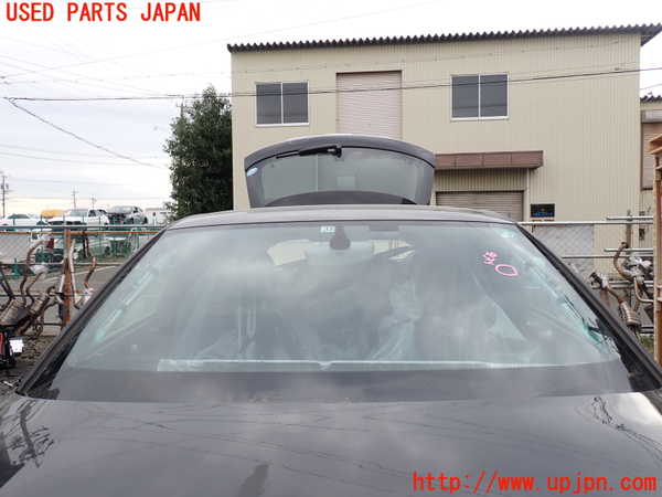 1UPJ-23381195]アウディ・A3 スポーツバック e-トロン(8VCUK)フロントガラス M203 中古_m0001.jpg