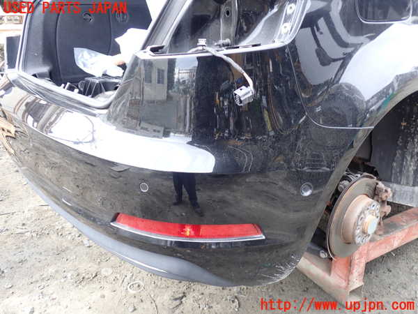 1UPJ-23381610]アウディ・A3 スポーツバック e-トロン(8VCUK)リアバンパー 中古_m0003.jpg