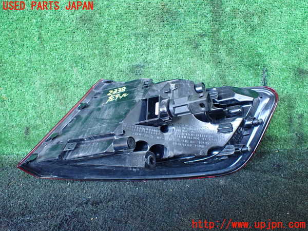 1UPJ-23381536]アウディ・A3 スポーツバック e-トロン(8VCUK)左テールランプ 中古_m0003.jpg