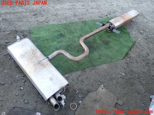 1UPJ-23382671]アウディ・A3 スポーツバック e-トロン(8VCUK)リアマフラー1 中古_m0003.jpg