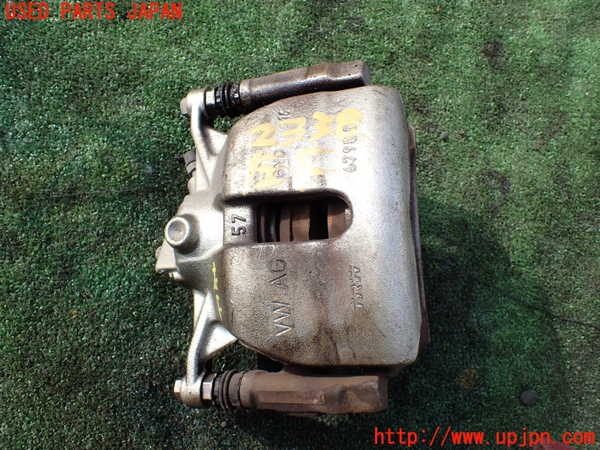 1UPJ-23384085]アウディ・A3 スポーツバック e-トロン(8VCUK)左フロントキャリパー 中古_m0001.jpg