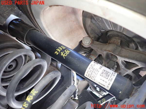 1UPJ-23385070]アウディ・A3 スポーツバック e-トロン(8VCUK)右リアショックアブソーバー 中古_m0001.jpg